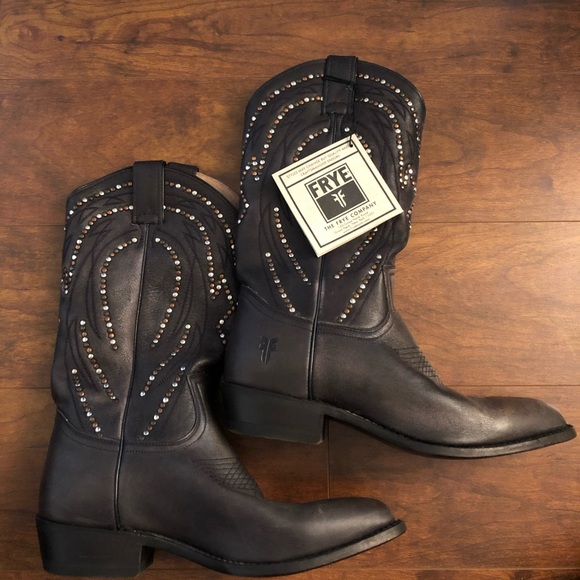 frye billy stud pull on